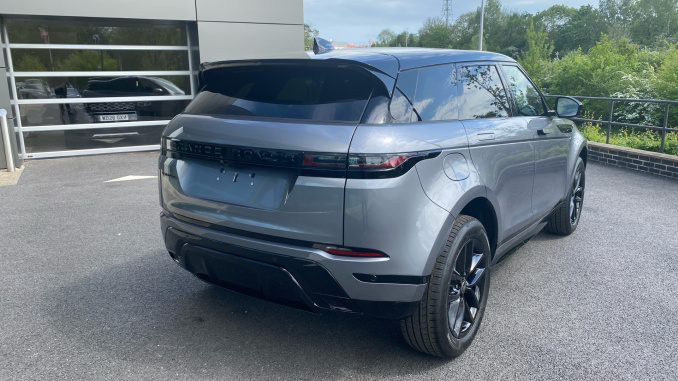 Land Rover Range Rover Evoque 1.5 P270e Dynamic SE 5dr Auto Hatchback - Image 10